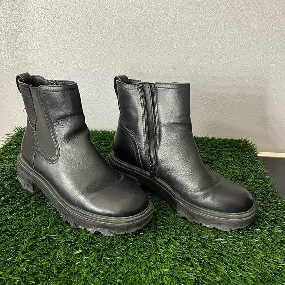 House of Harlow 1960 Shoes - House of Harlow 1960 Black Combat Boots
